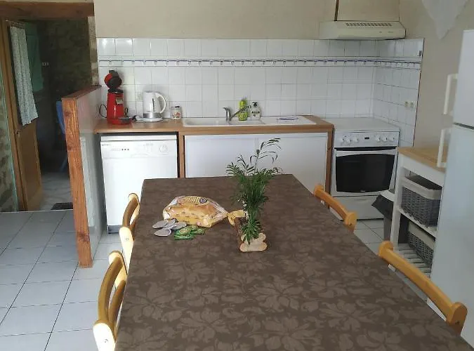 Lägenhet De La Breneliere Ciriere