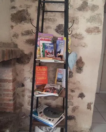 Lägenhet De La Breneliere Ciriere